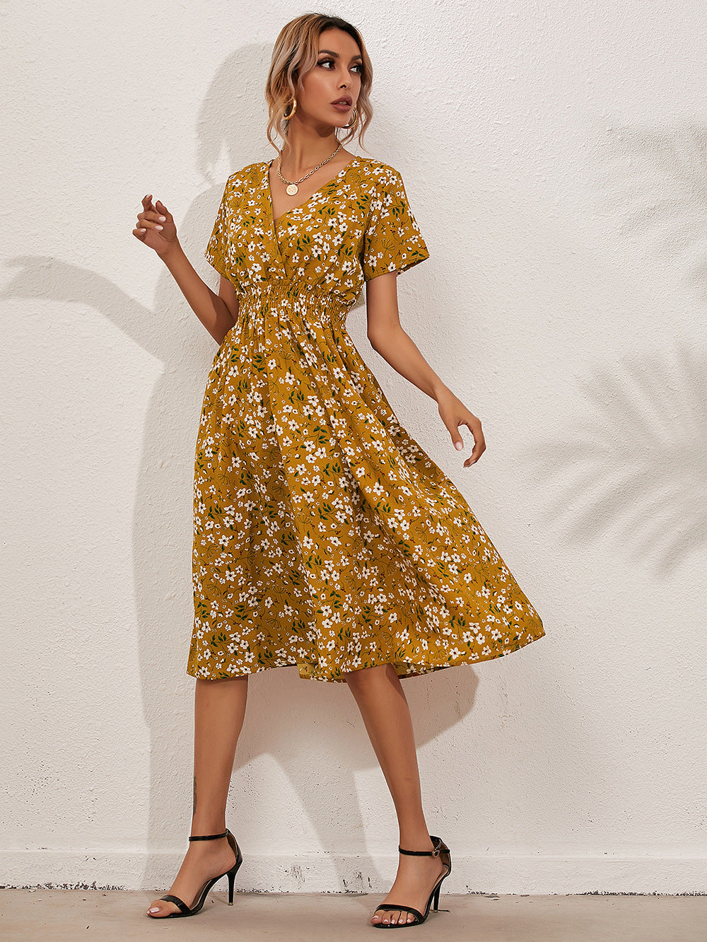 Mayumi – Printed V-Neck Midi Dress