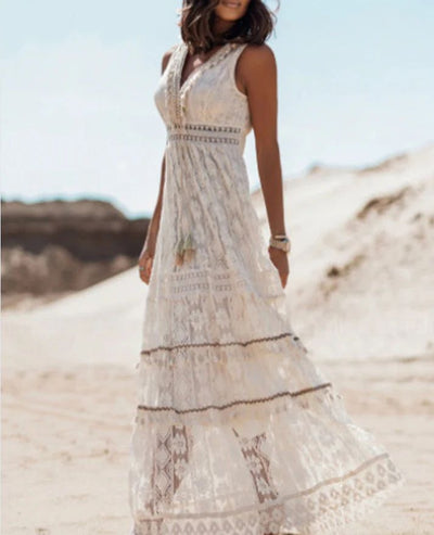 Samantha – Lace Maxi Dress